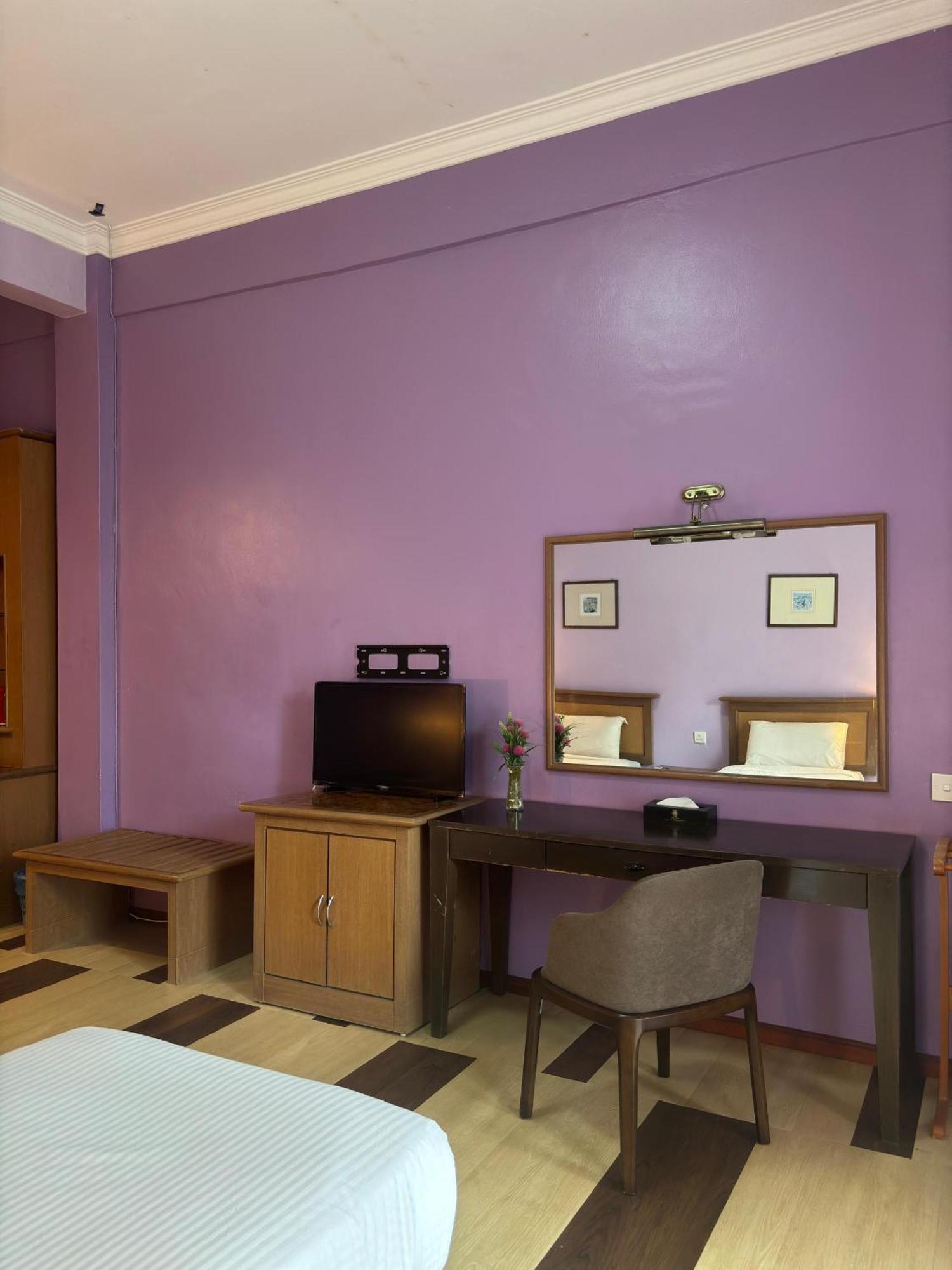 Hotel Uitm Dungun Batu Lima Eksteriør billede
